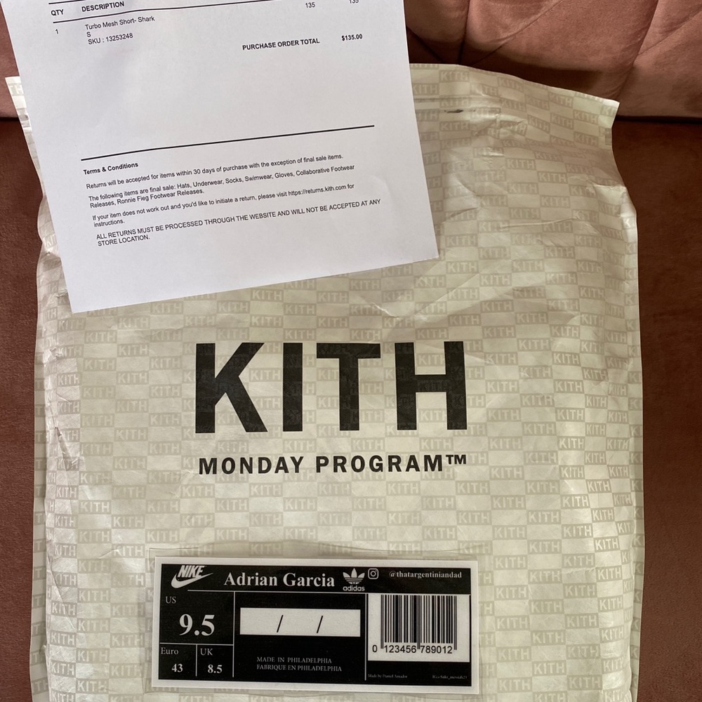 Kith Monday Program Shorts - Picture 2 of 2